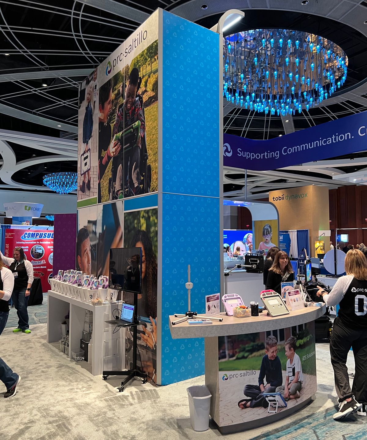 Large-trade-show-tower