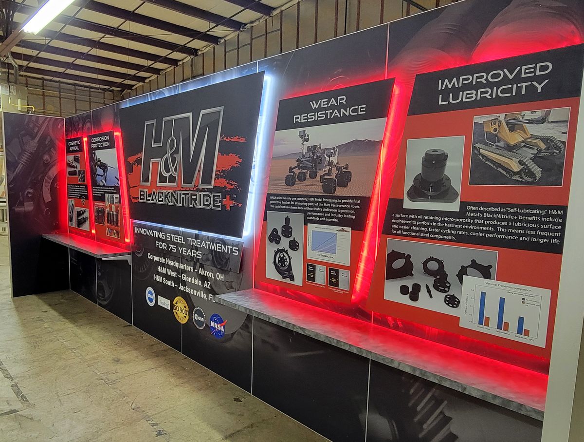 exhibit-led-lighting-angled-graphics