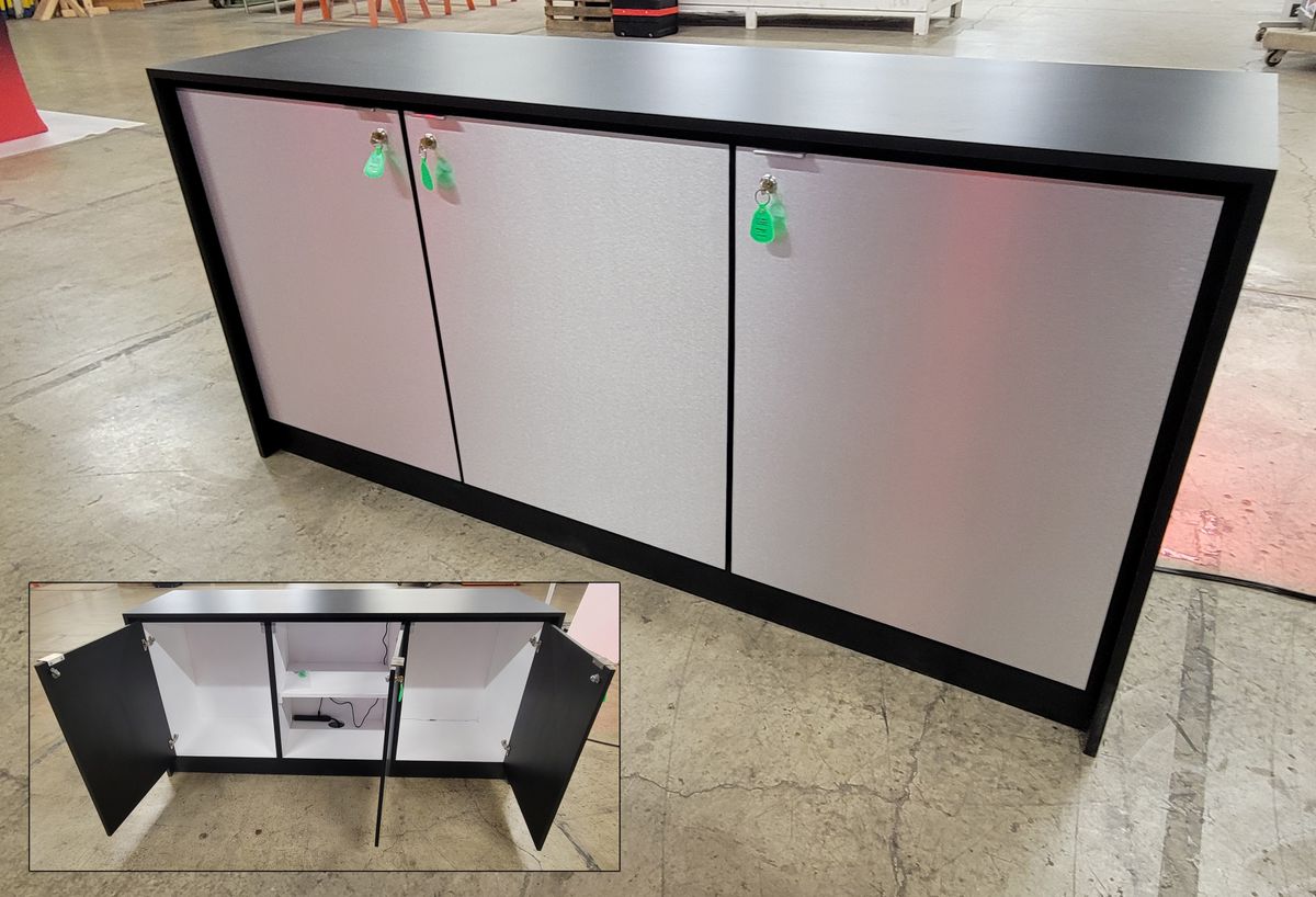 large-exhibit-counter-metallic-storage